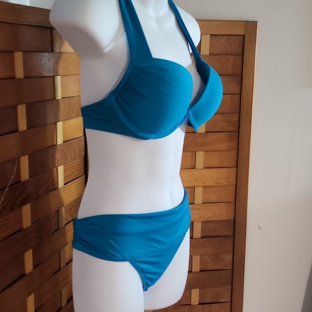 Victoria Secret Bikini 👙 - Picture 3 of 12